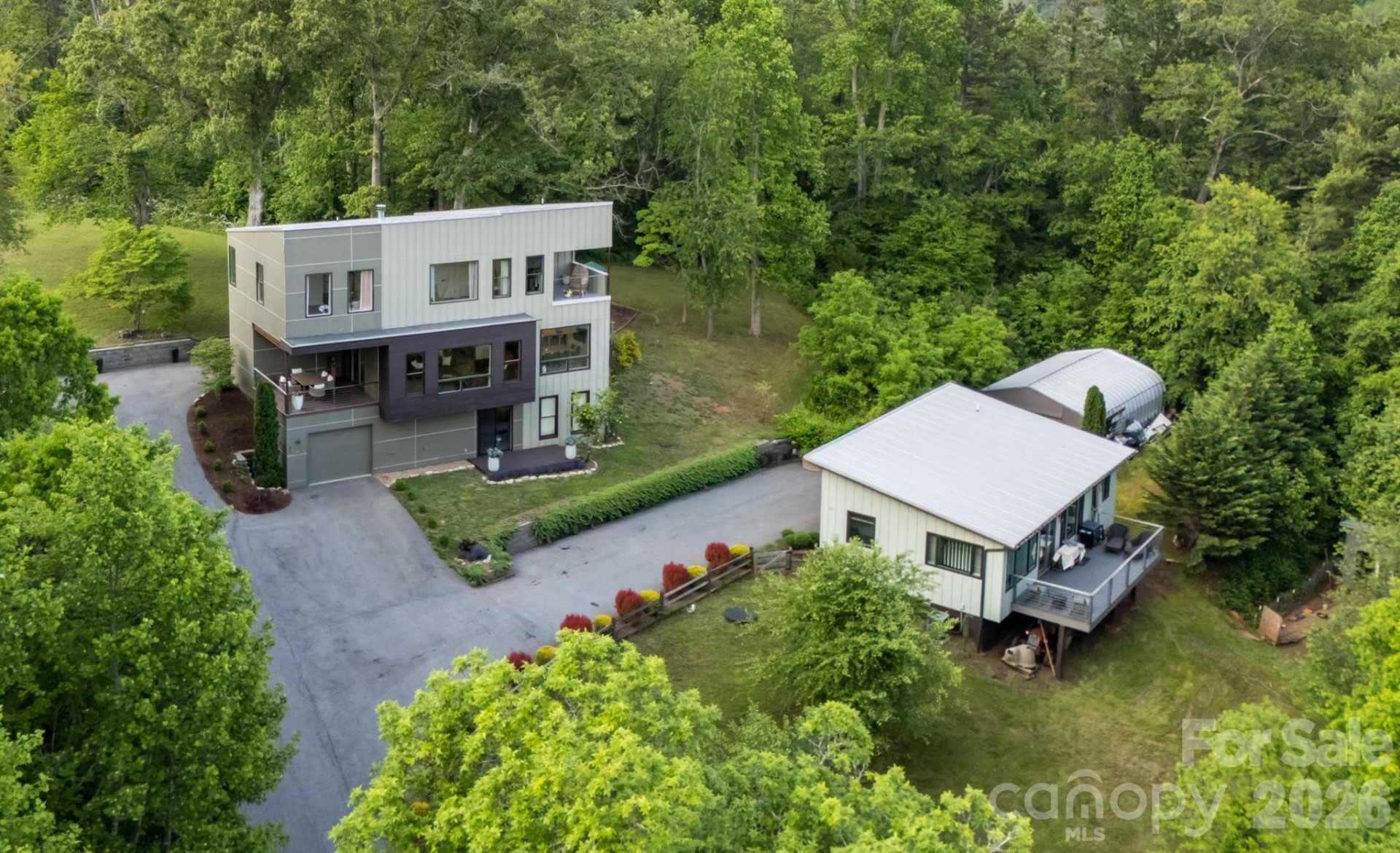 21, 13 Wild Pine Court