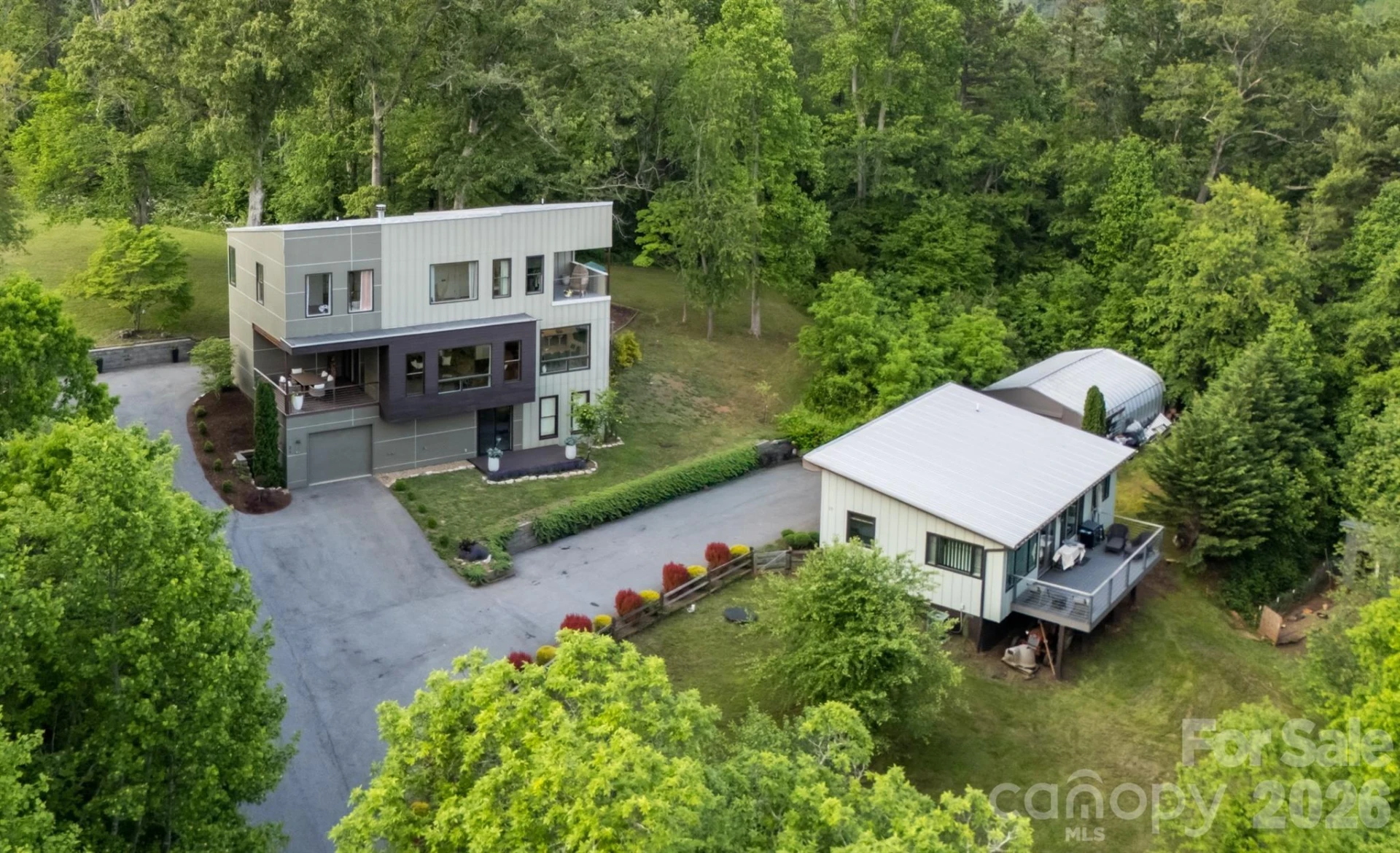 21, 13 Wild Pine Court