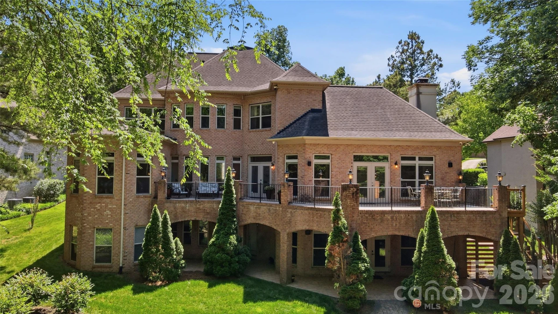 932 Thorn Ridge Lane - Photo 2
