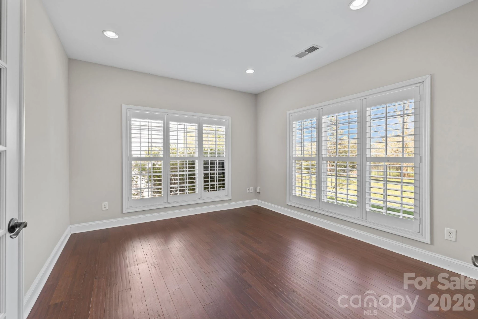 6226 Hermsley Road - Photo 6