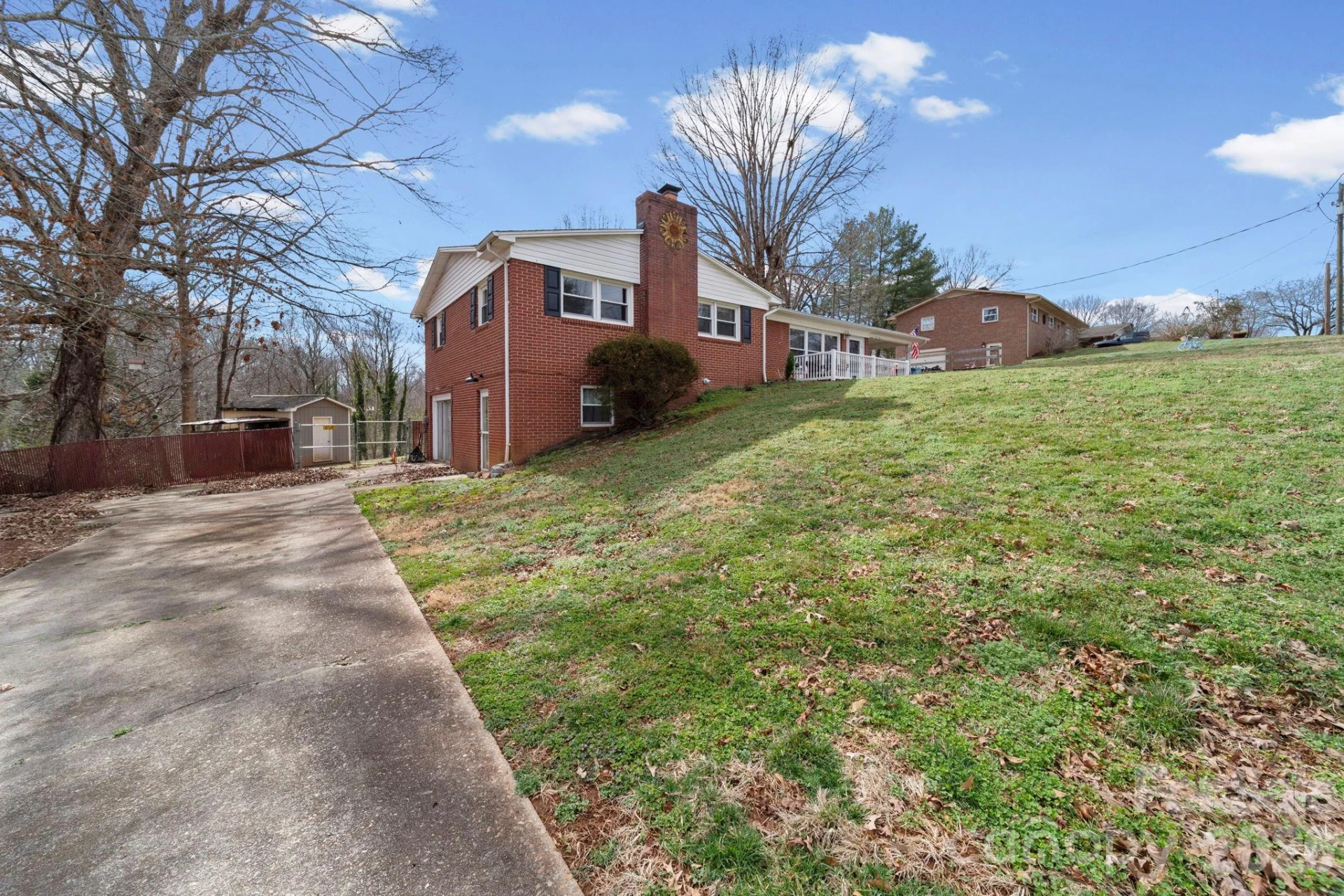 116 Hilltop Avenue - Photo 2