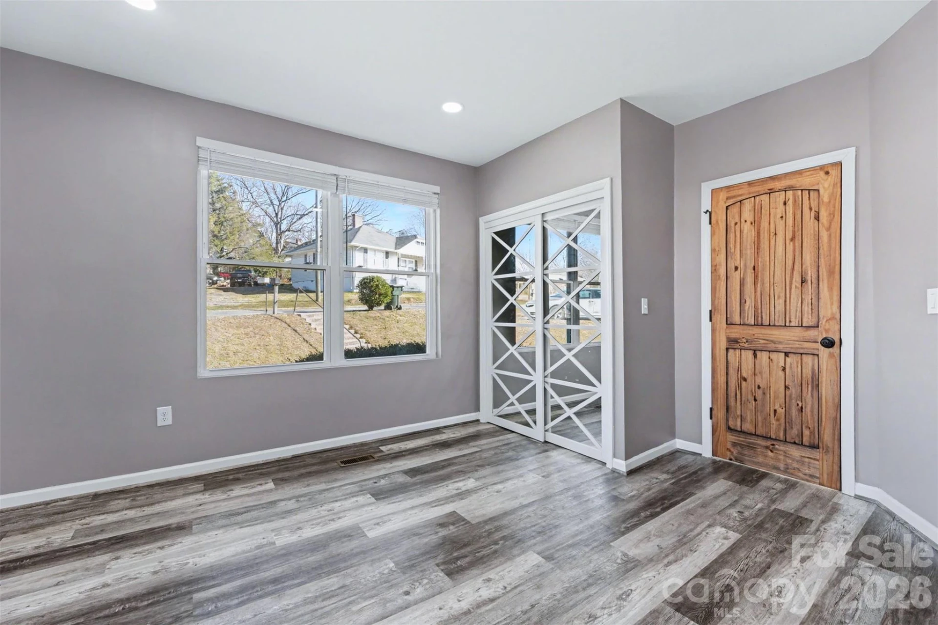 905 6th Avenue B Avenue - Photo 16