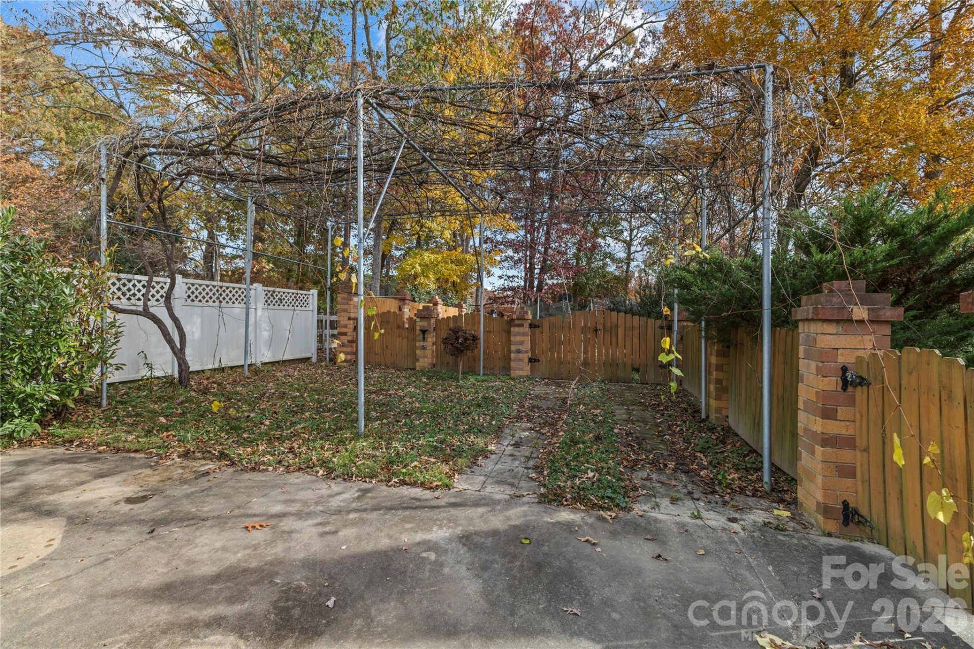 5020 Scaleybark Court - Photo 40