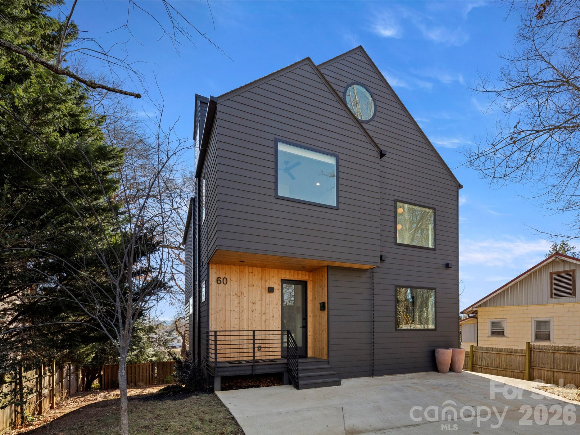 60 Harvard Place - Photo 4