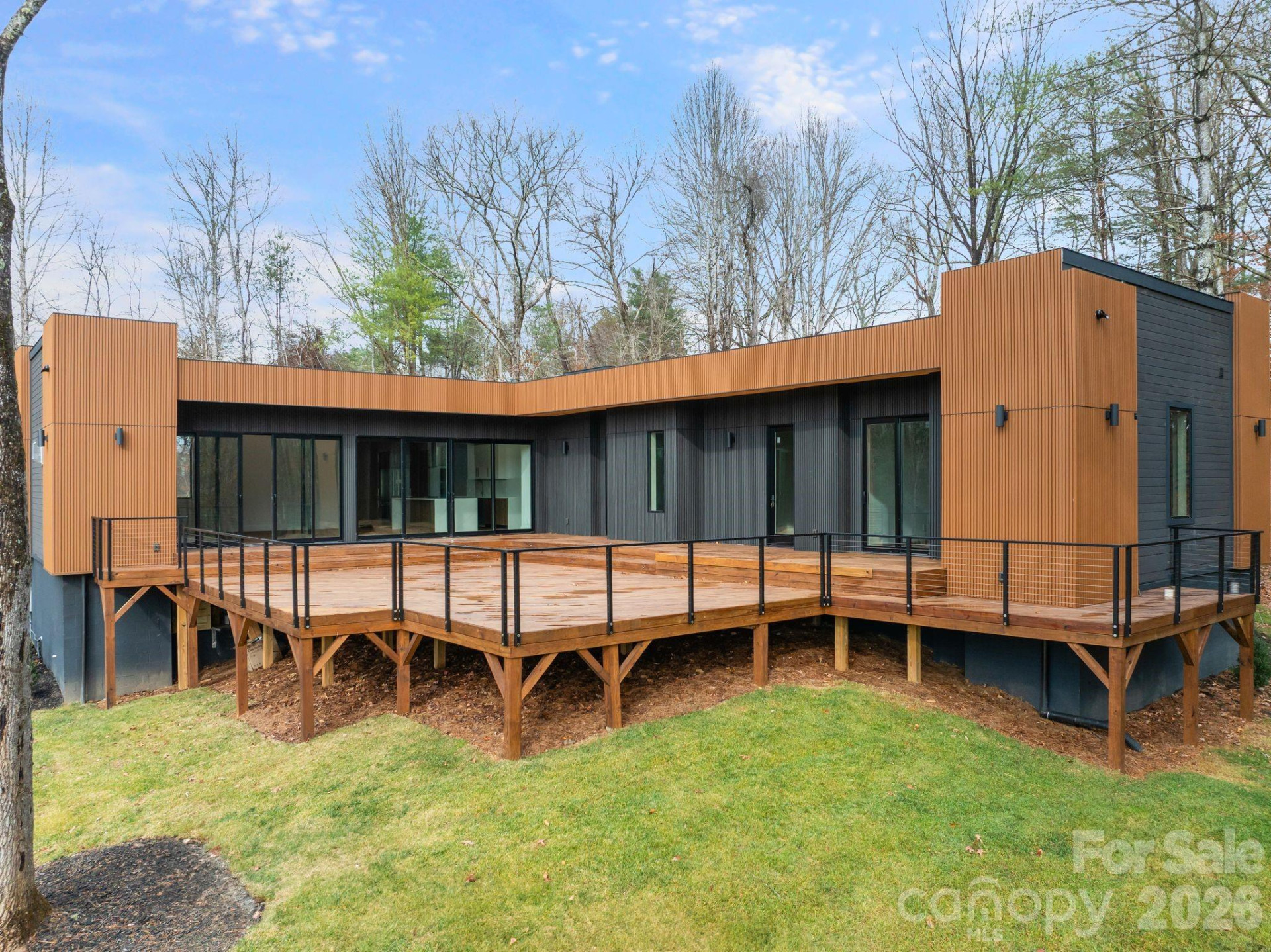 200 Manchester Way - Photo 2