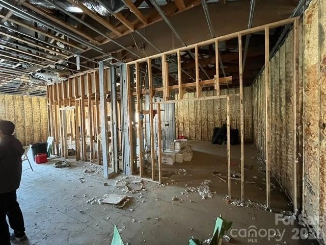 704 Riverside Drive - Photo 12