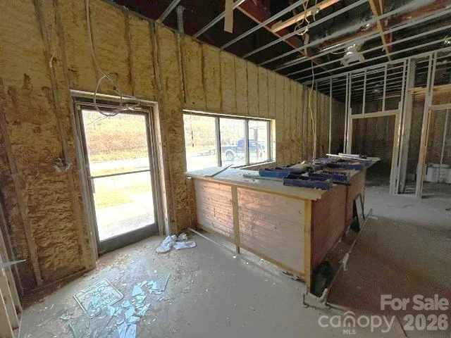 704 Riverside Drive - Photo 3