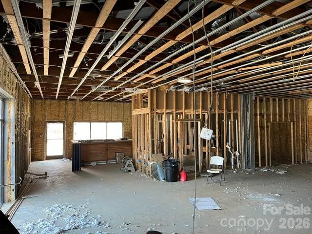 704 Riverside Drive - Photo 4