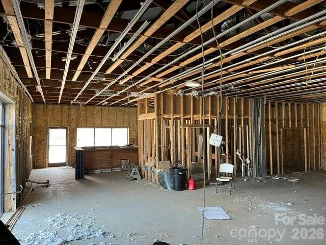 704 Riverside Drive - Photo 4