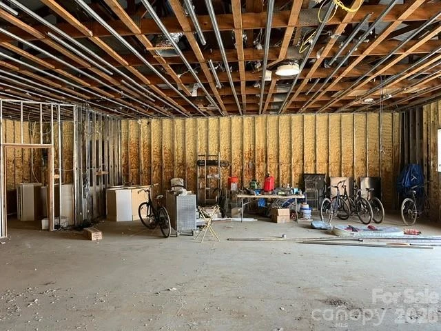 704 Riverside Drive - Photo 9
