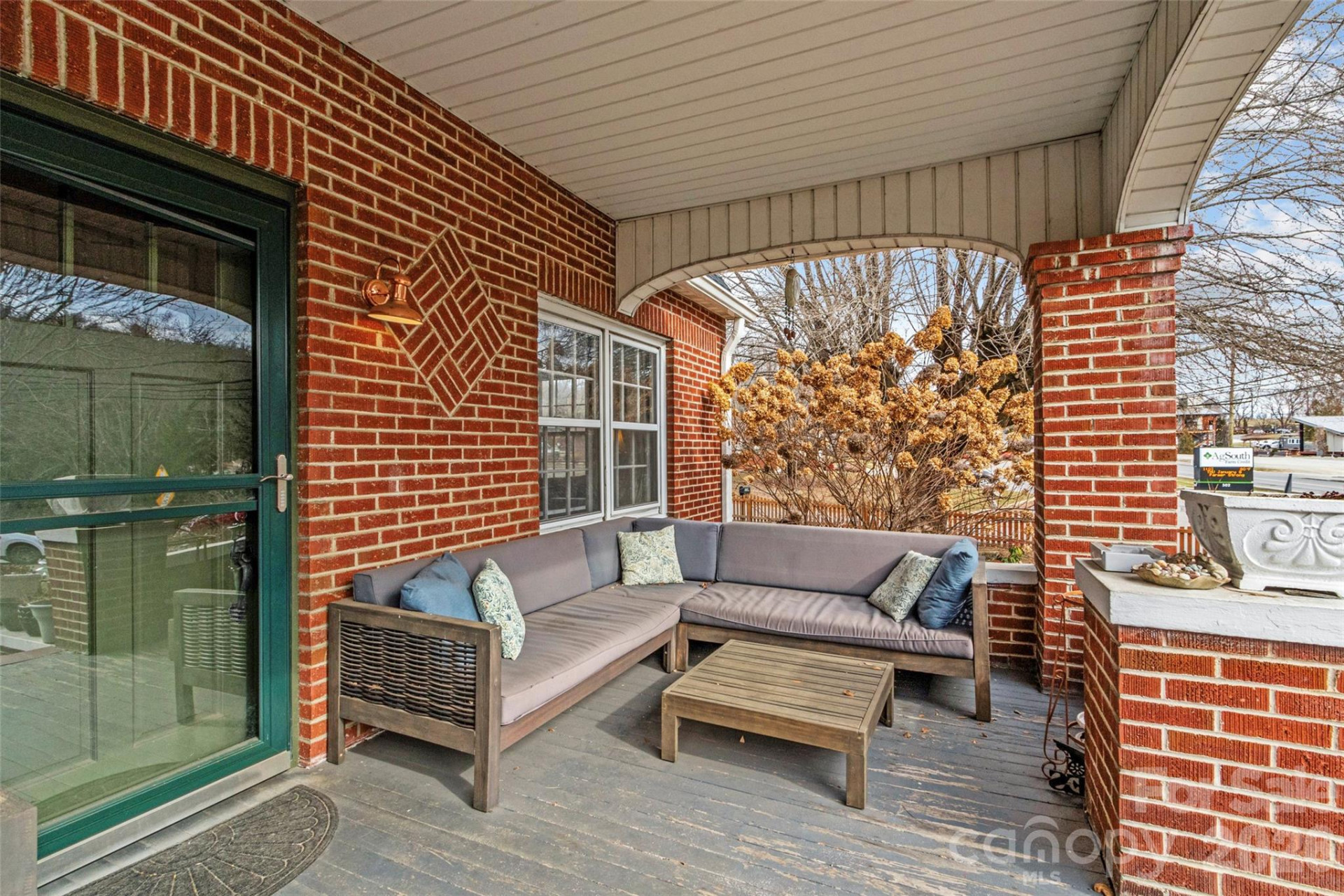 506 Main Street - Photo 5