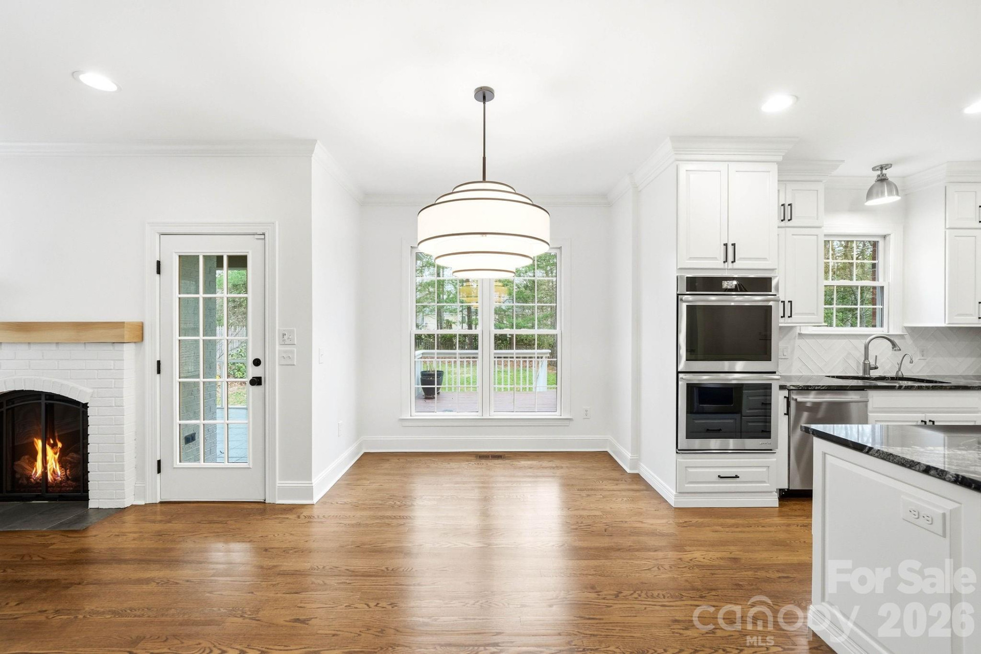 1006 Columbine Road - Photo 3