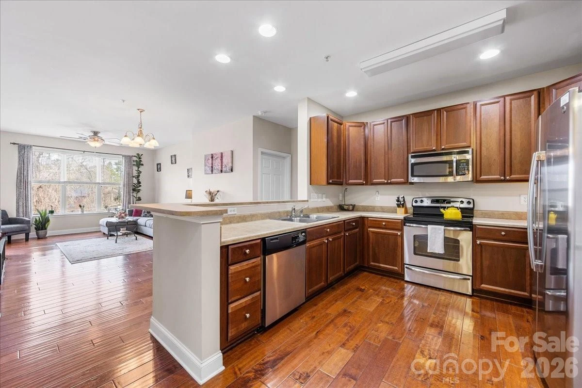 1000 Woodlawn Road #311 - Photo 6