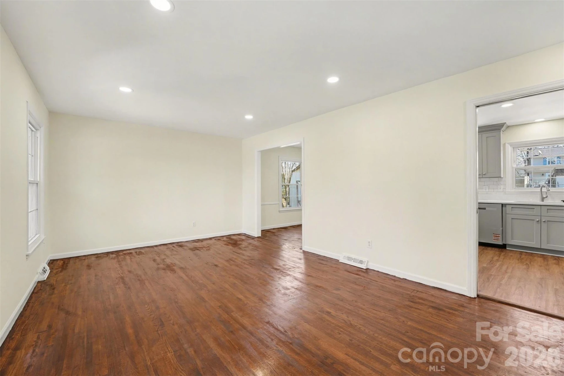 1140 Fieldstone Road - Photo 3