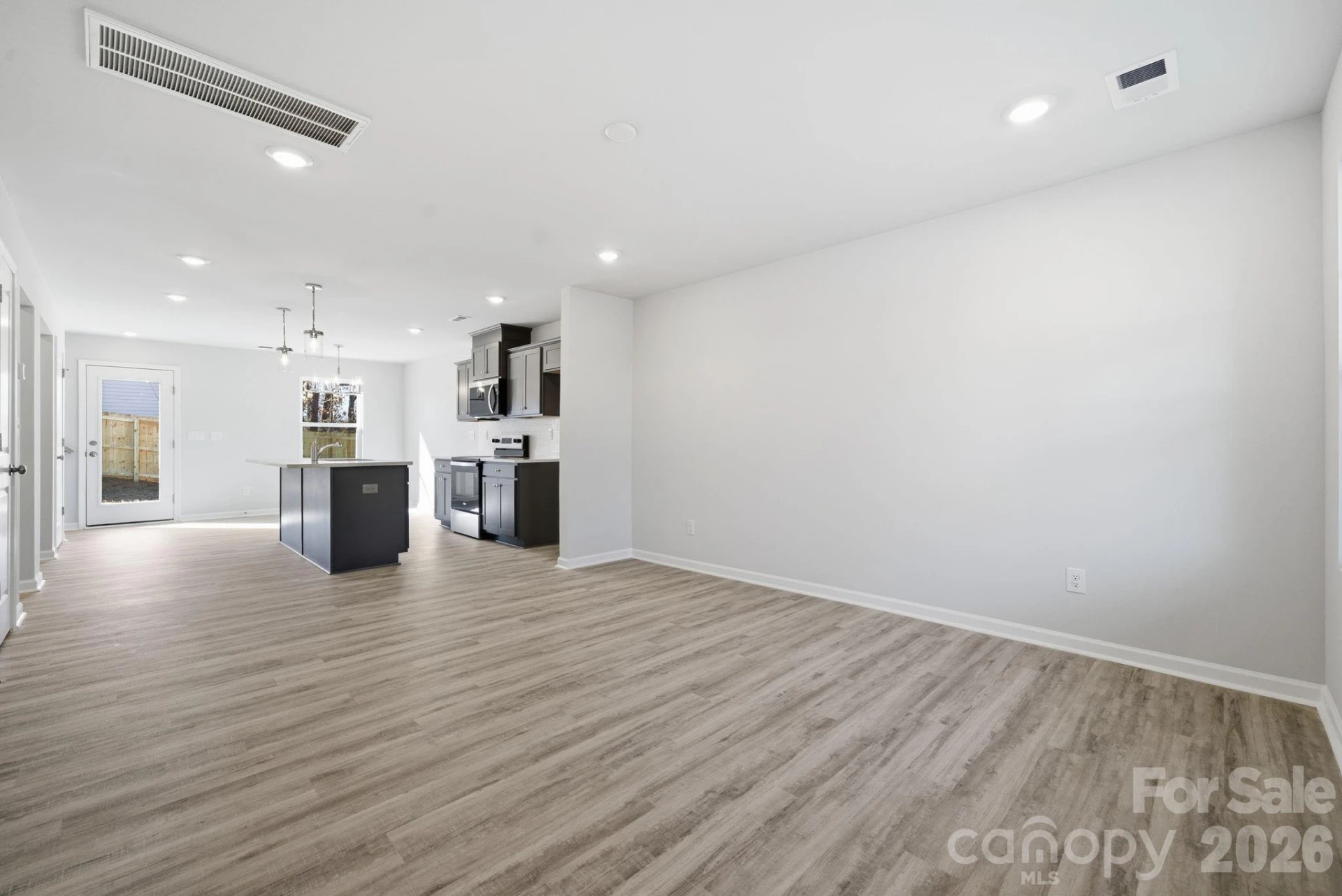 935 Wallace Street - Photo 3