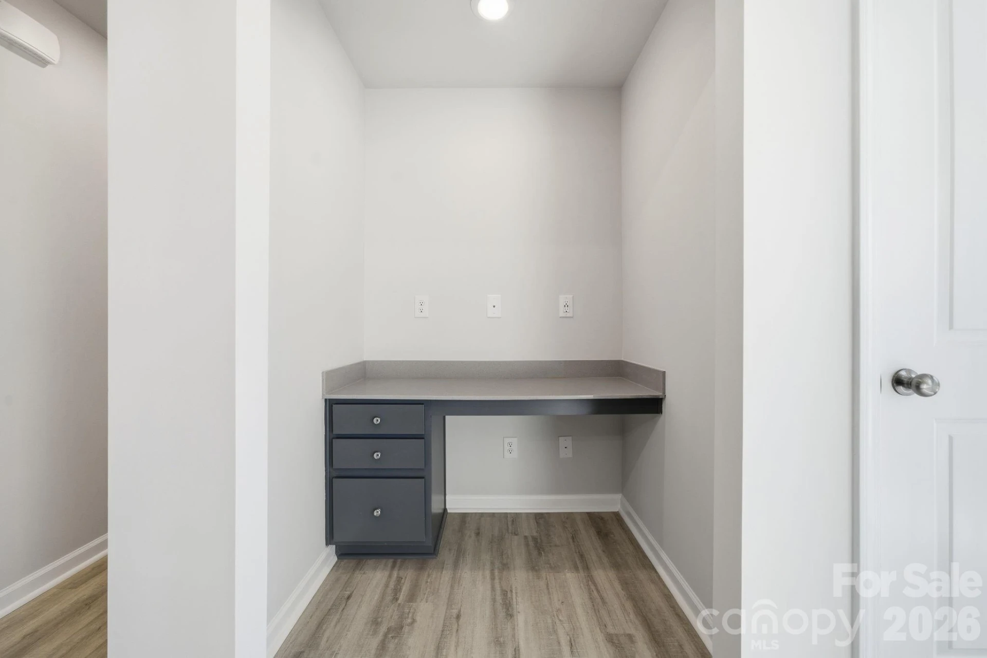 935 Wallace Street - Photo 28