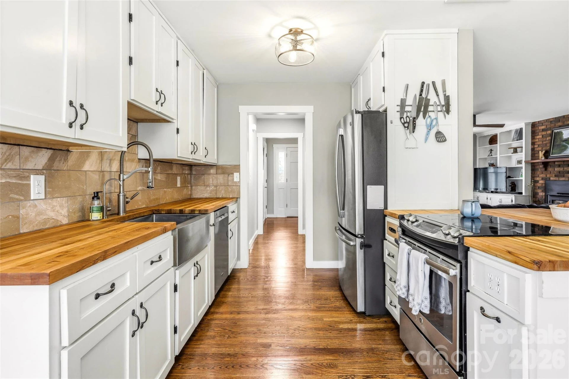 32 Ashley Place - Photo 3