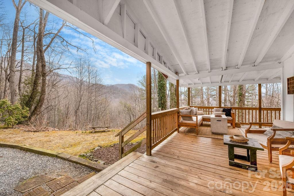 355 East View Road - Photo 2