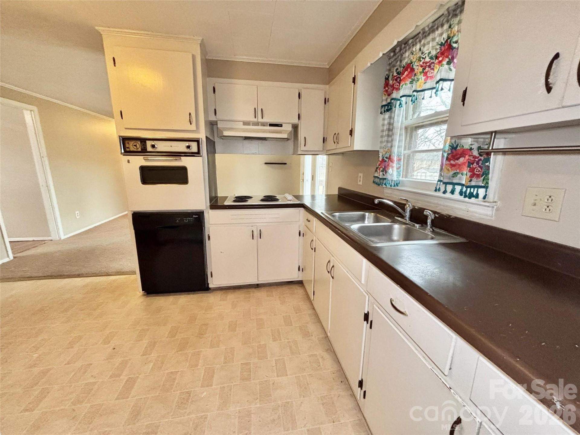 173 Sedgefield Drive - Photo 5