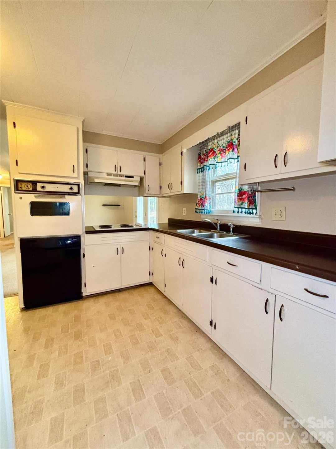 173 Sedgefield Drive - Photo 6