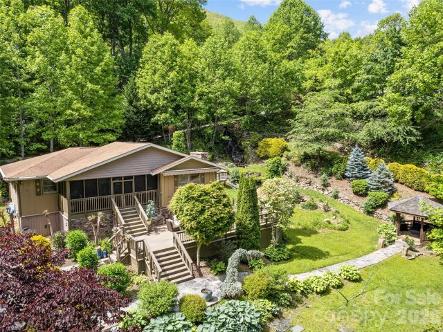 218 Red Oak Drive, Maggie Valley, NC, 28751