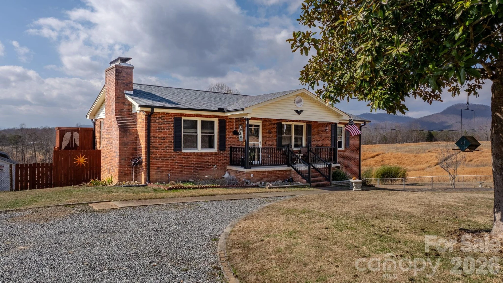 511 Crutchfield Road - Photo 2