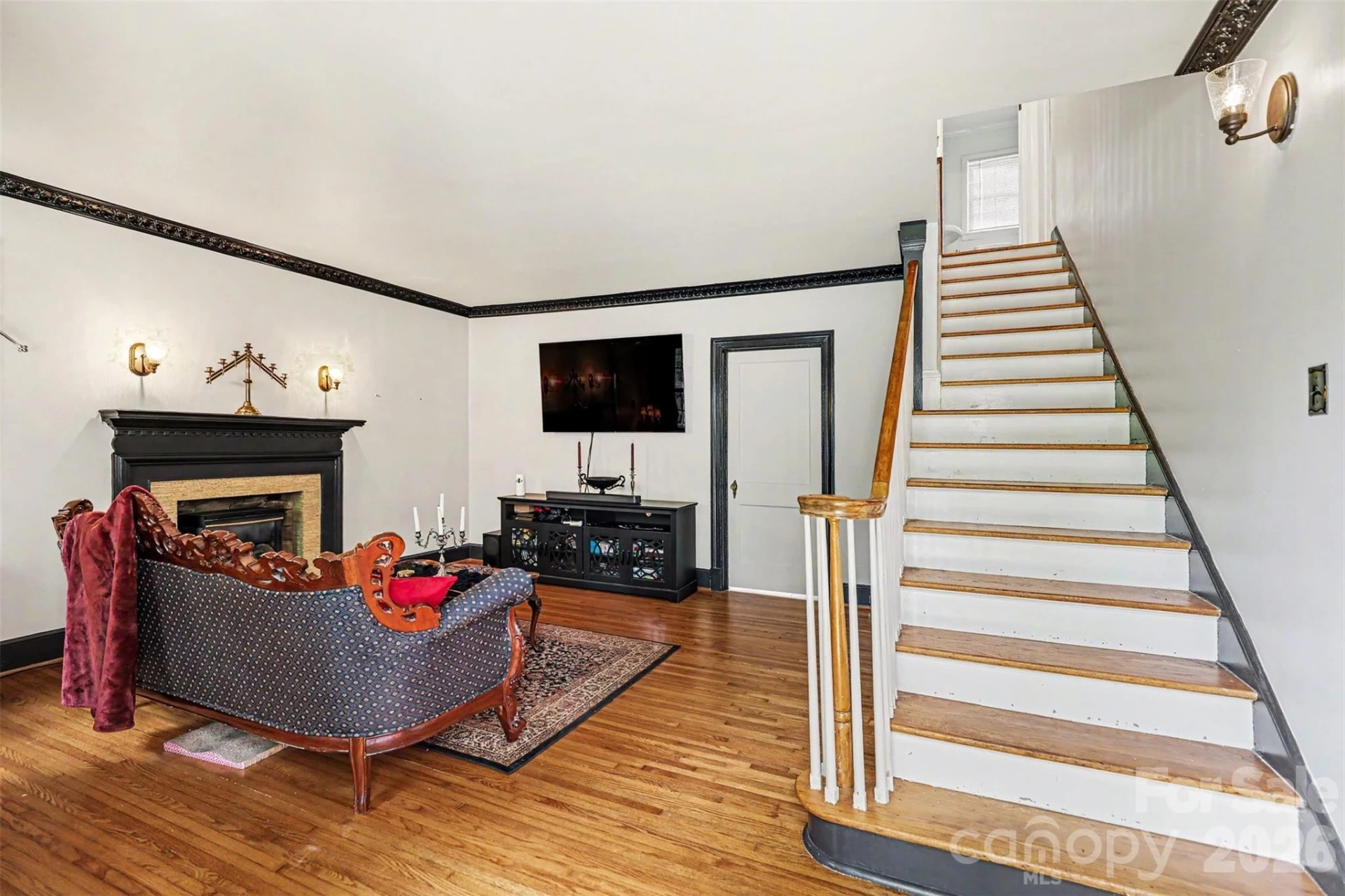 1209 Oakwood Avenue - Photo 6