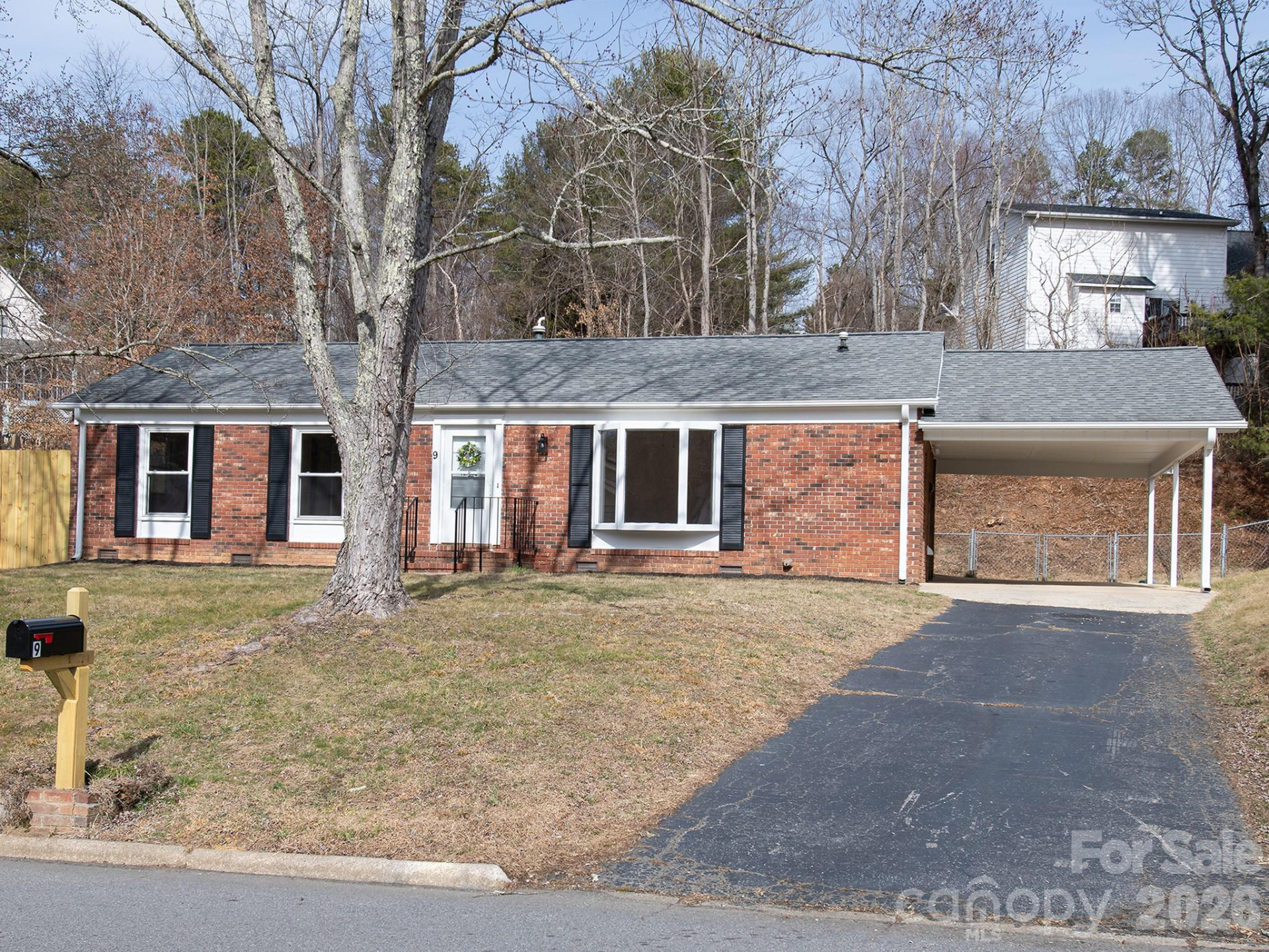 9 Lynwood Circle