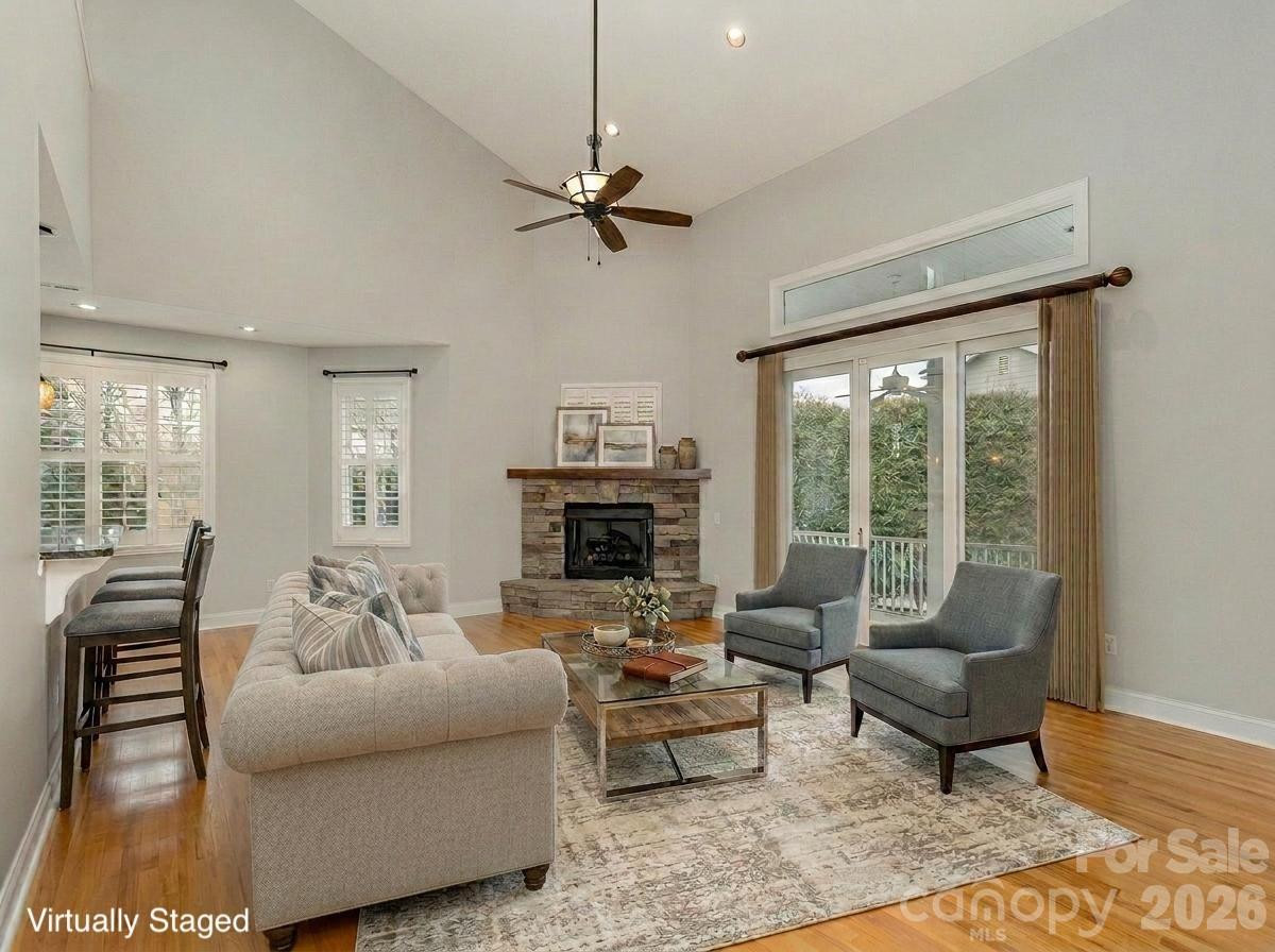 132 Towne Place Drive - Photo 4