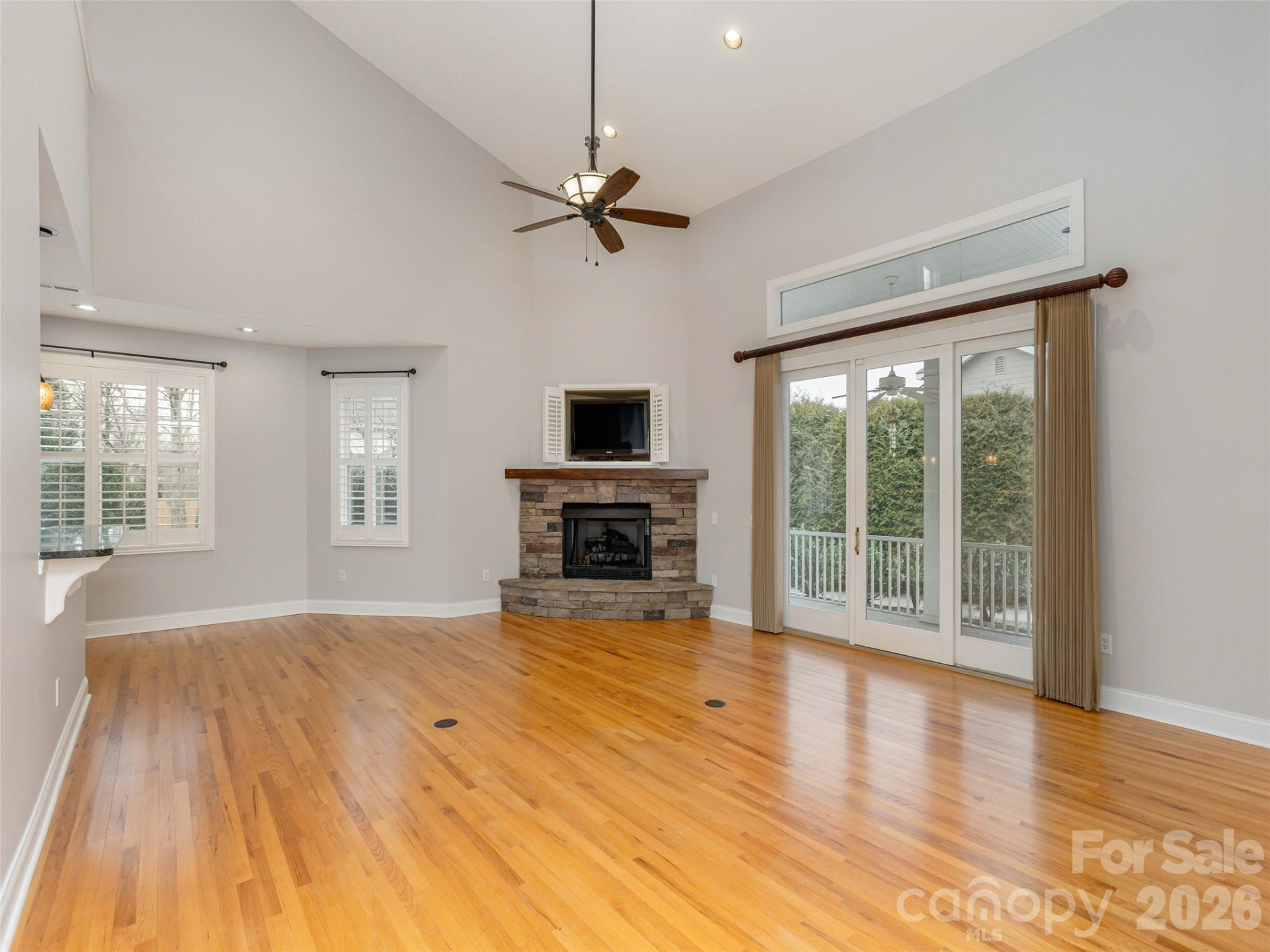 132 Towne Place Drive - Photo 6