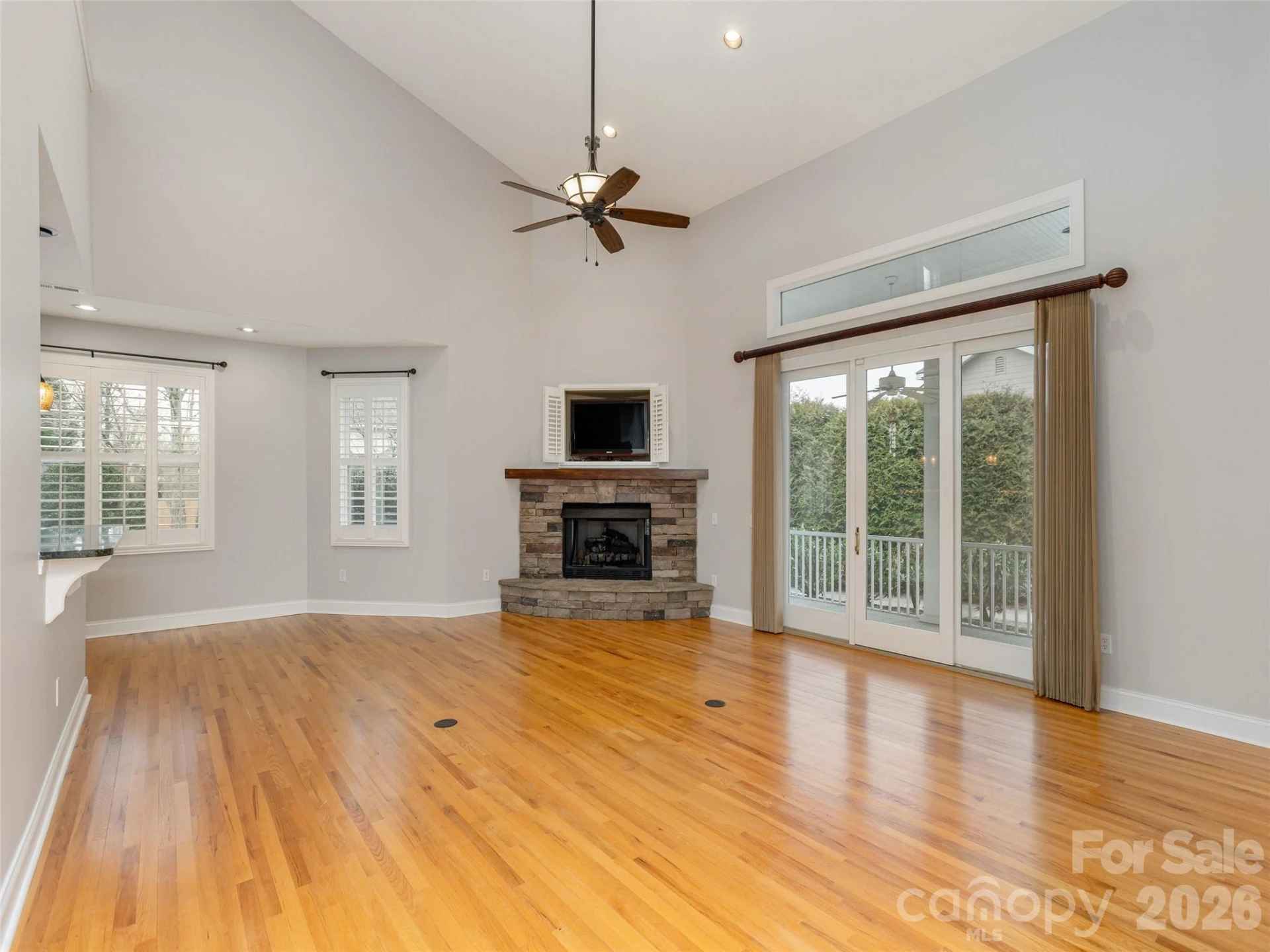 132 Towne Place Drive - Photo 6