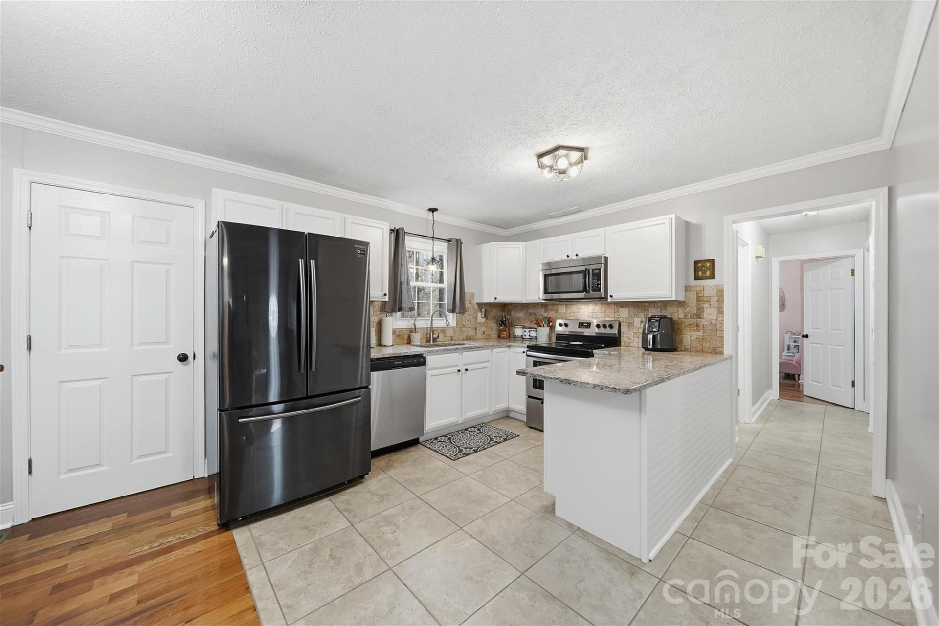 1437 Oak Hill Drive - Photo 10