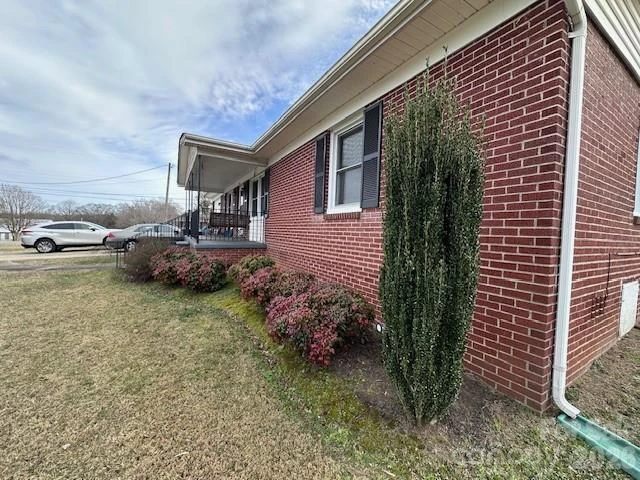 138 Longview Drive - Photo 6