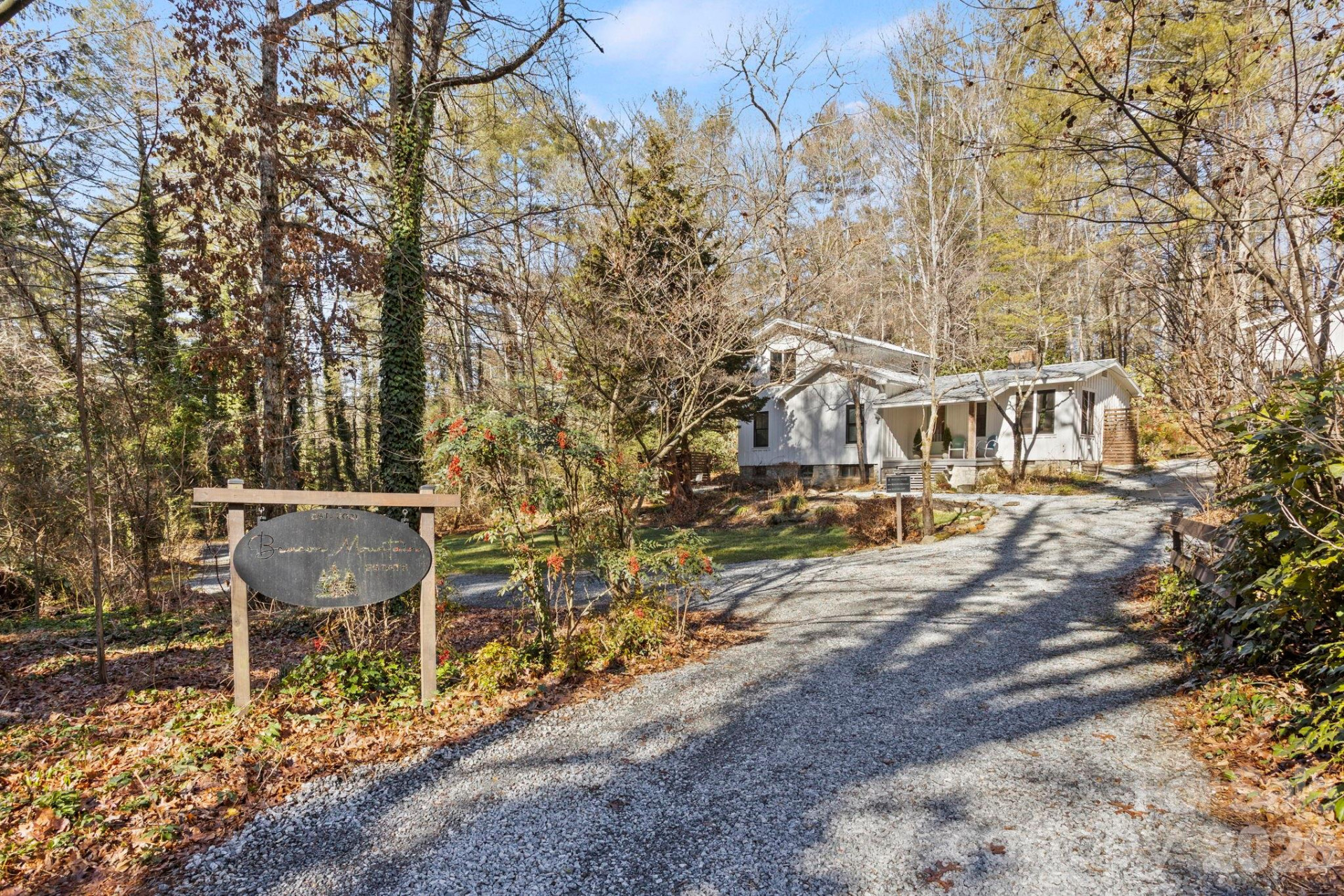 2525 Kanuga Road - Photo 2