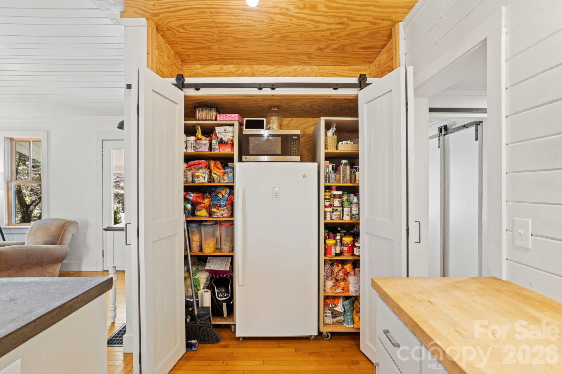 2525 Kanuga Road - Photo 18