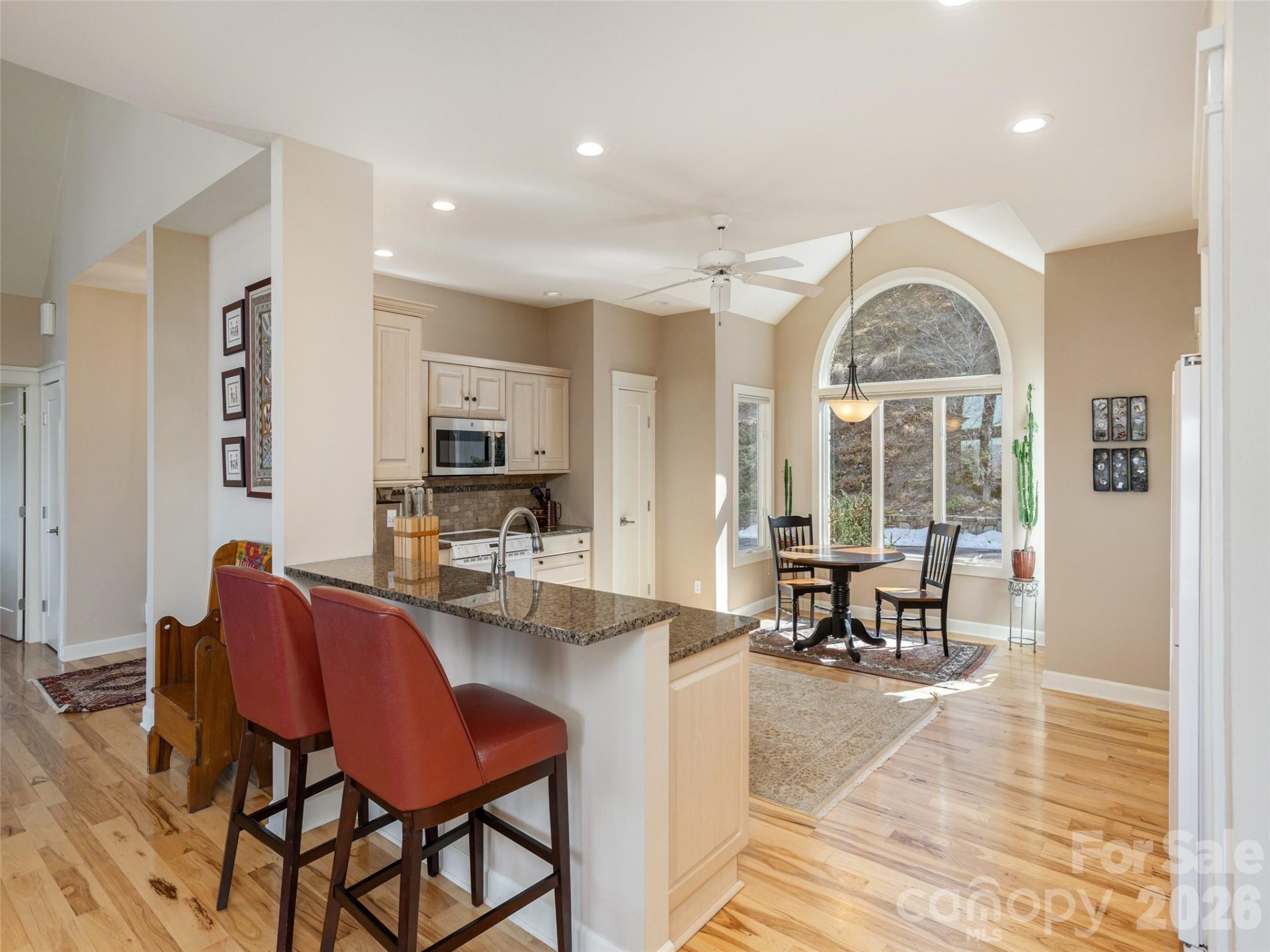 402 Claremont Drive - Photo 14