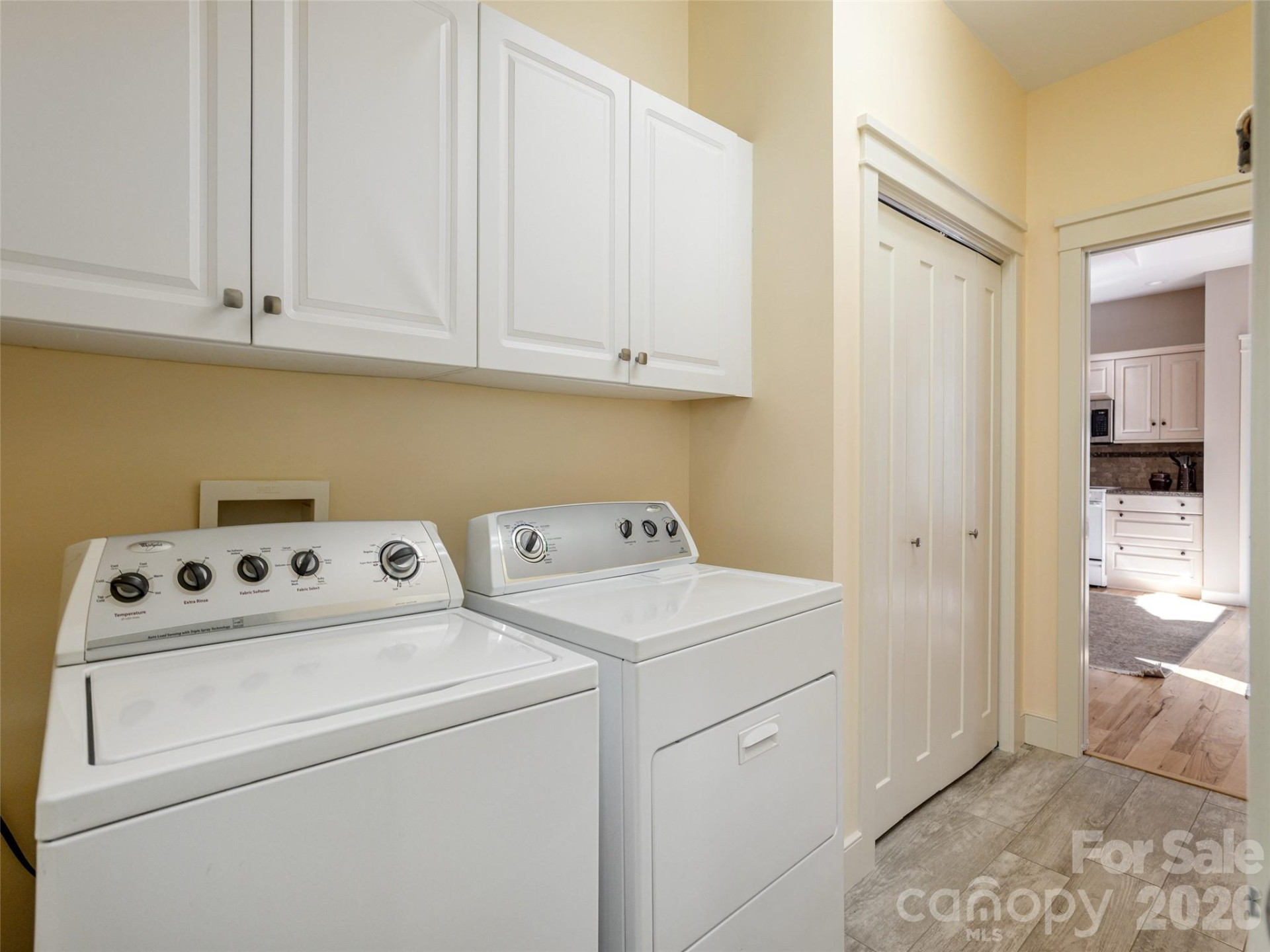 402 Claremont Drive - Photo 18