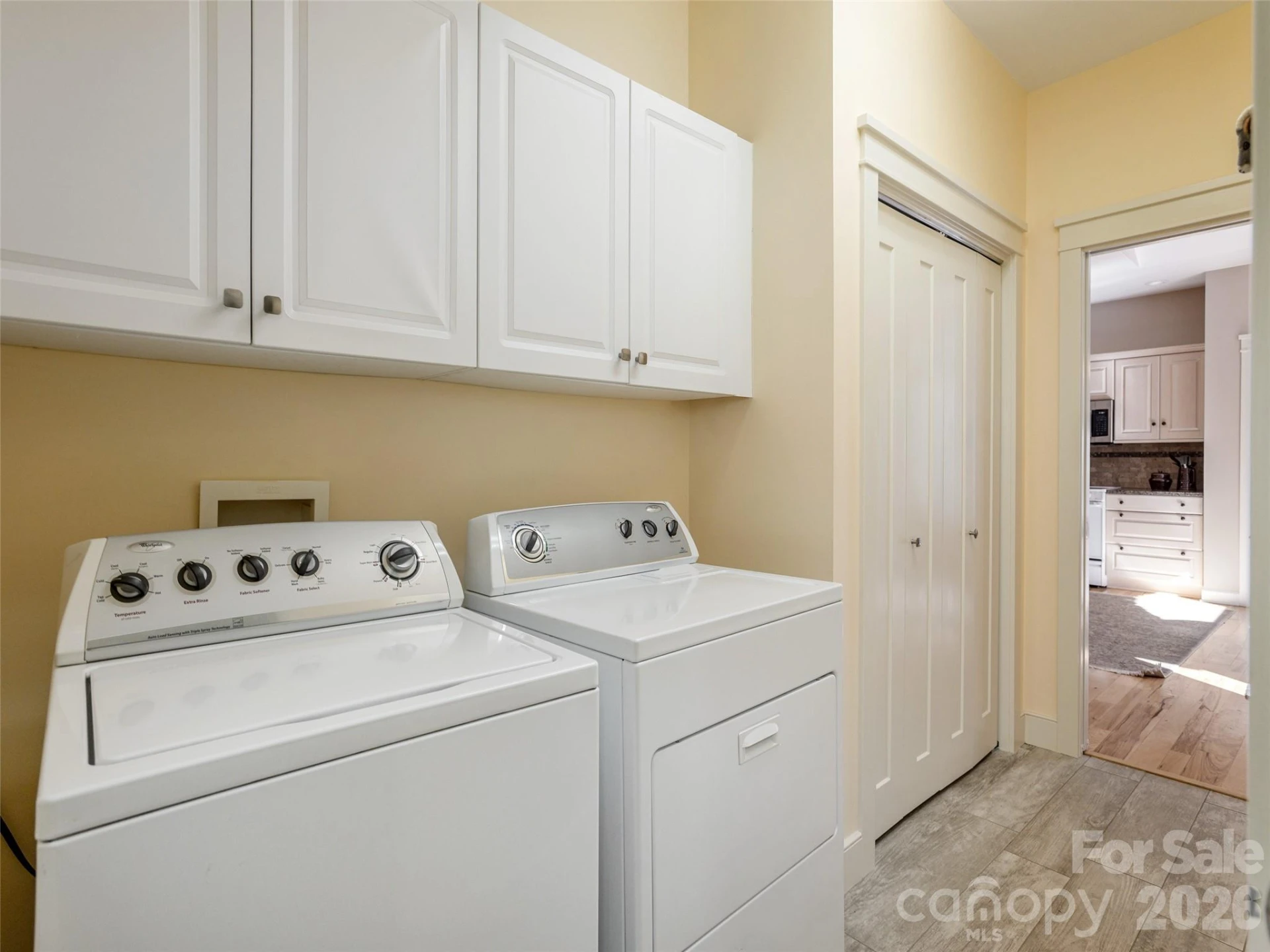 402 Claremont Drive - Photo 18