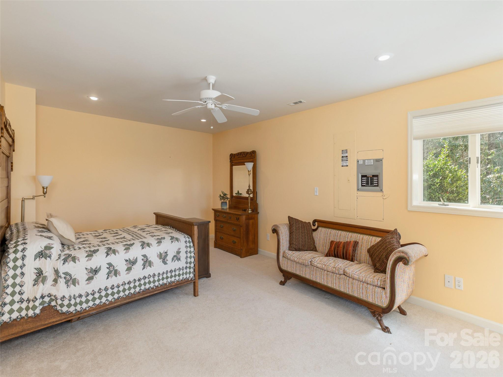 402 Claremont Drive - Photo 34