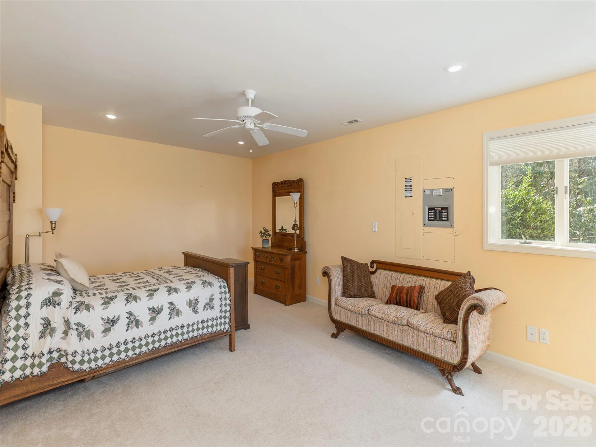 402 Claremont Drive - Photo 34