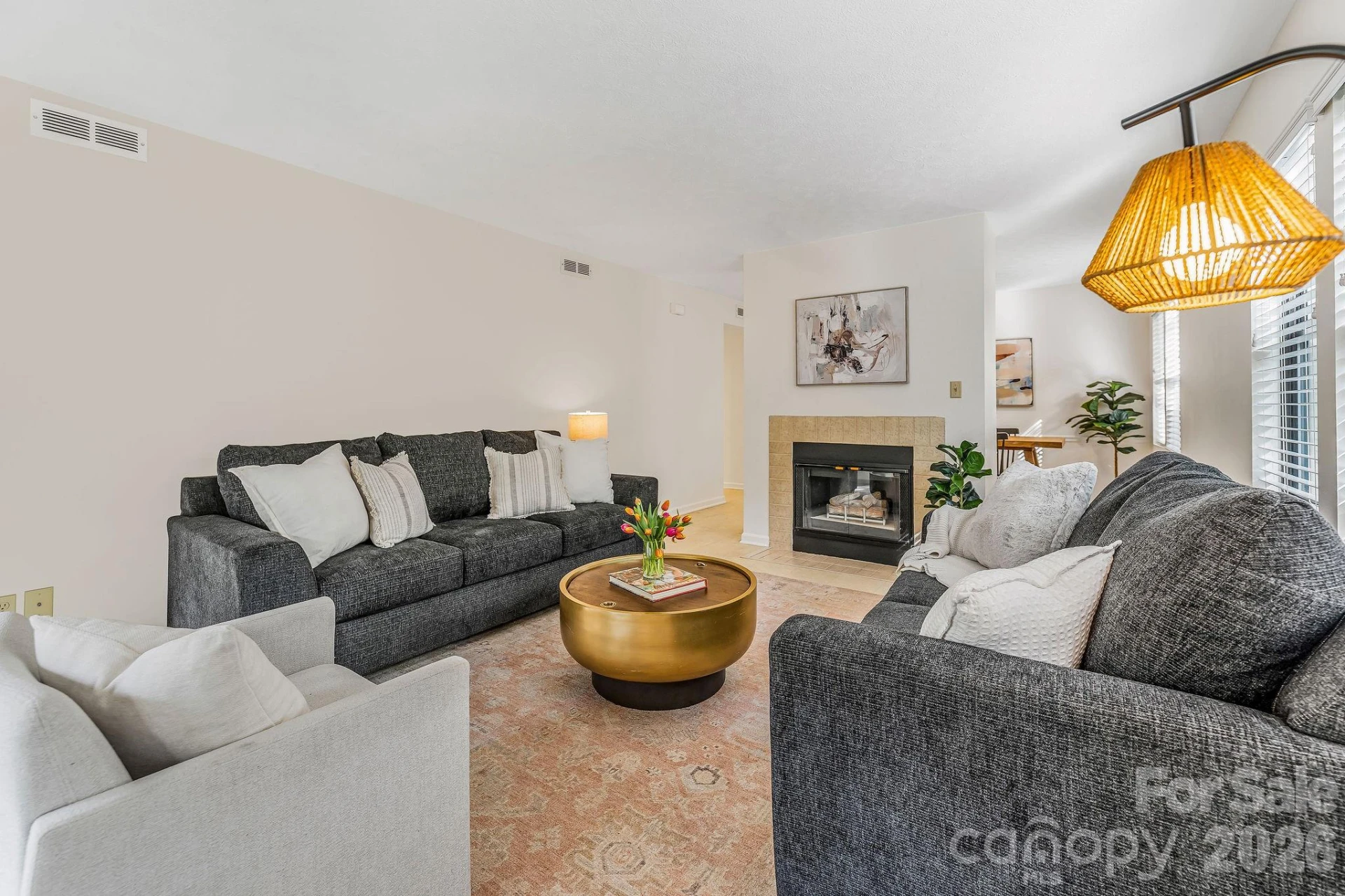 1801 Abbey Circle - Photo 3