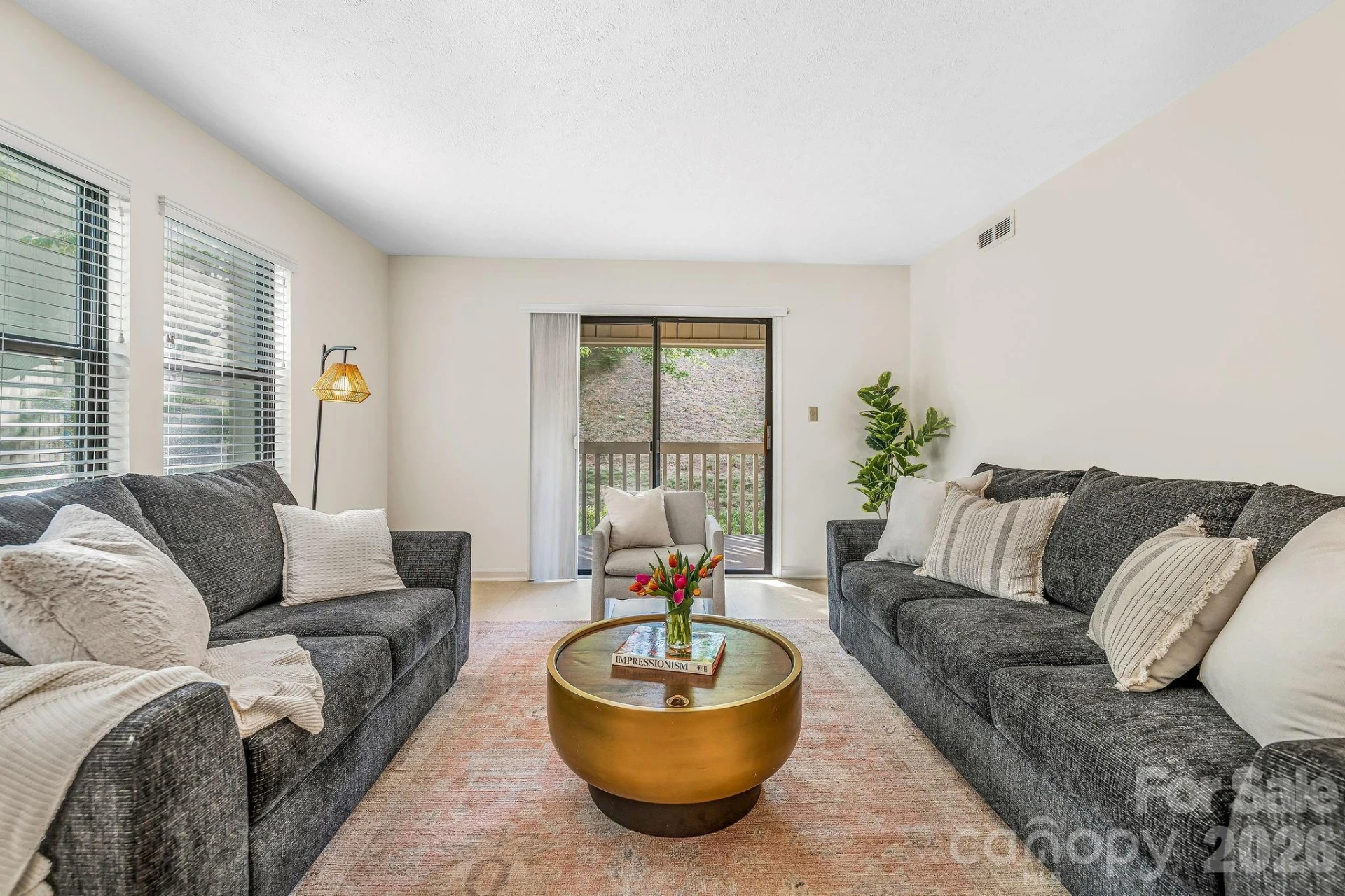 1801 Abbey Circle - Photo 5