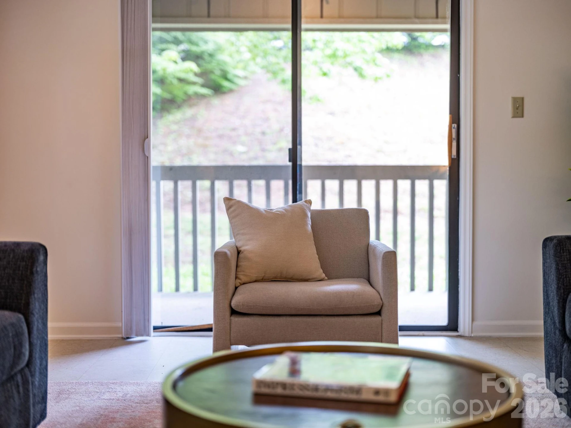 1801 Abbey Circle - Photo 6