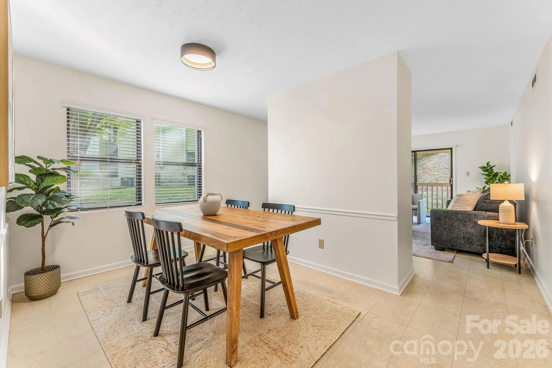 1801 Abbey Circle - Photo 9