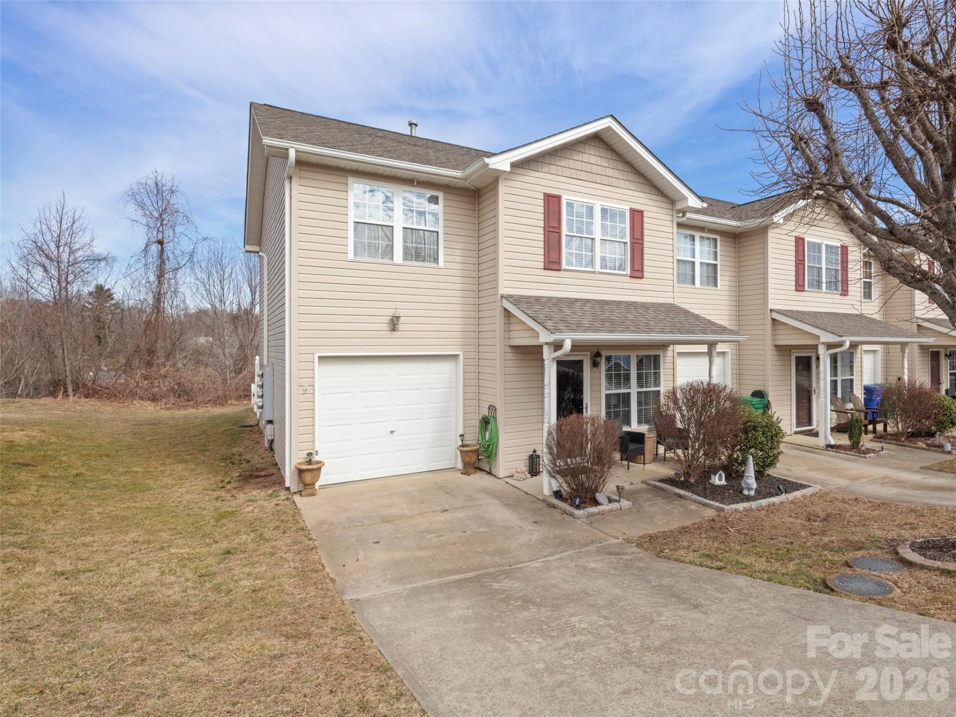 99 Sunny Meadows Boulevard - Photo 2