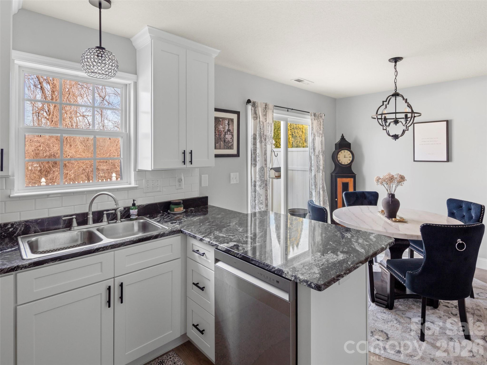 99 Sunny Meadows Boulevard - Photo 10