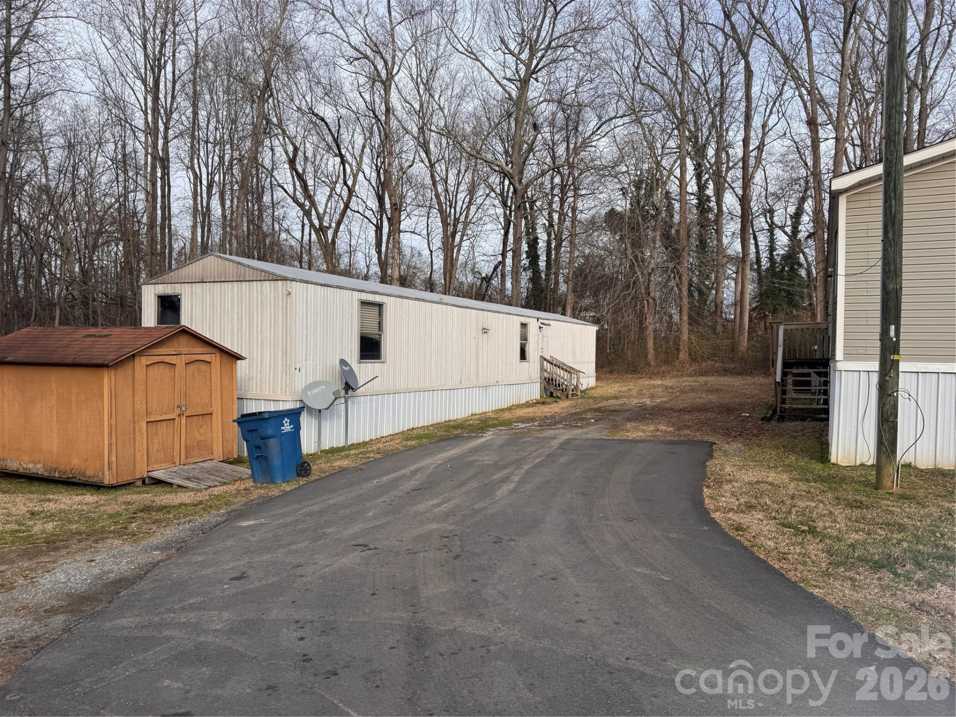 667 Webb Road - Photo 15