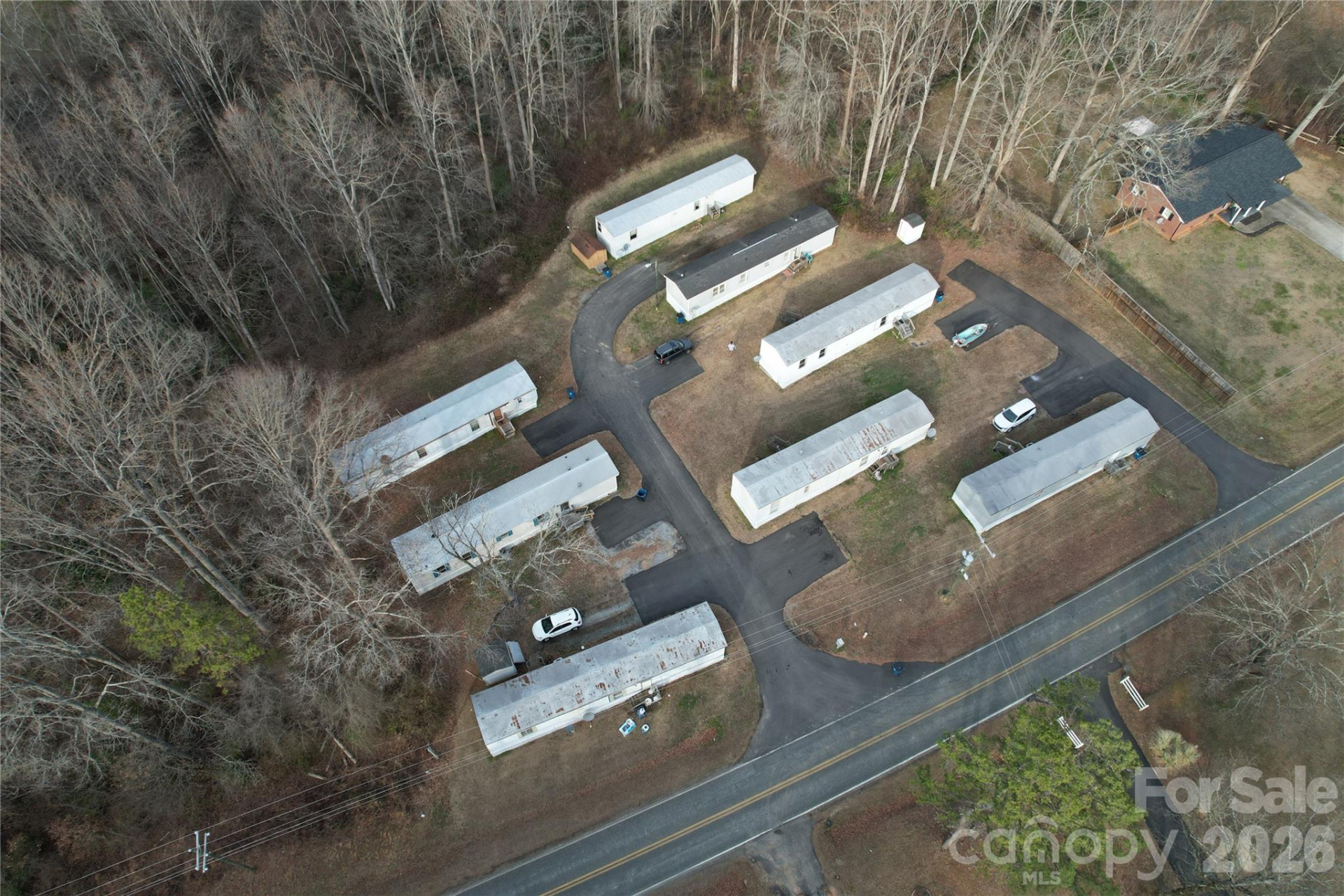 667 Webb Road - Photo 3