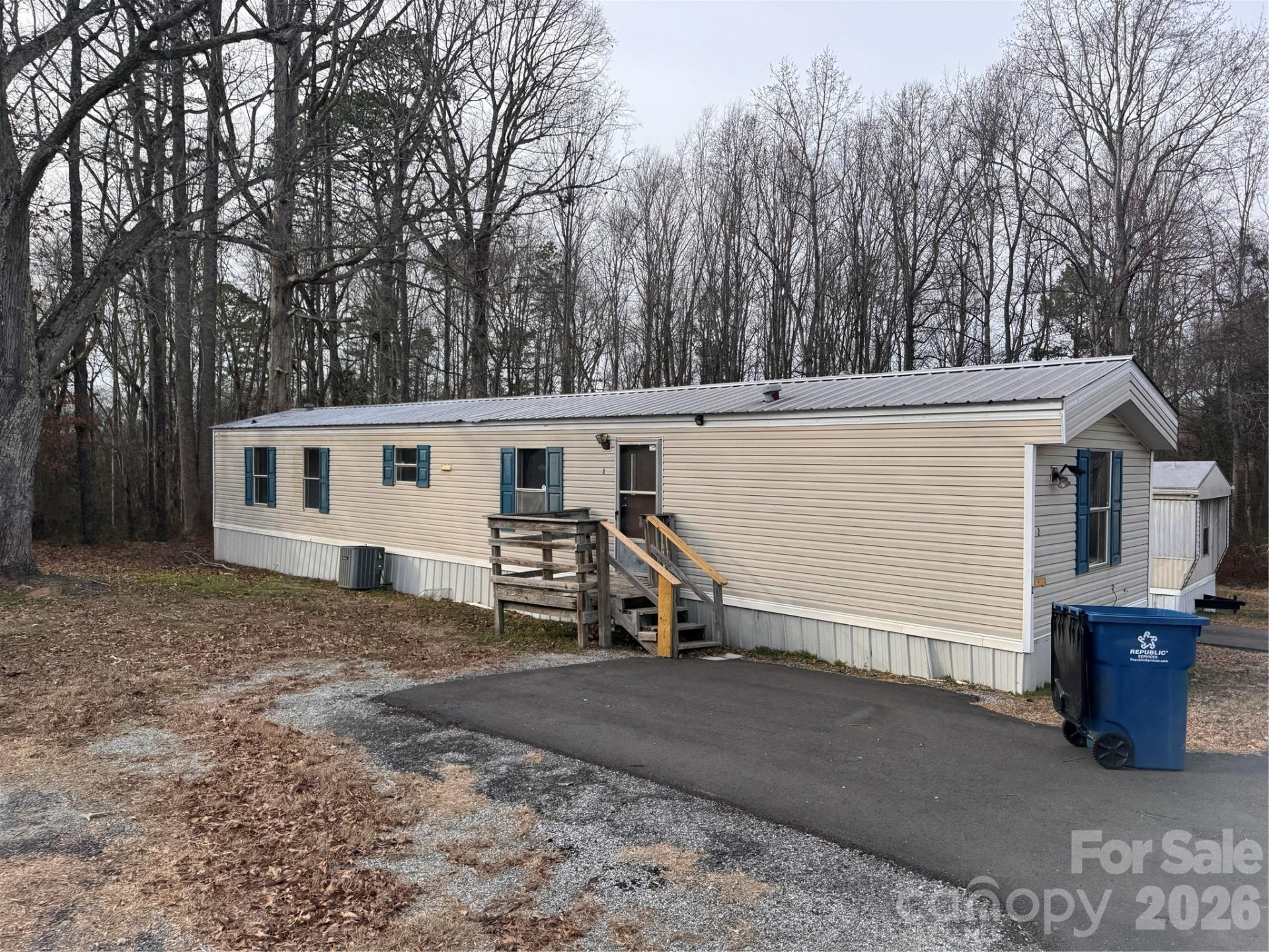 667 Webb Road - Photo 8