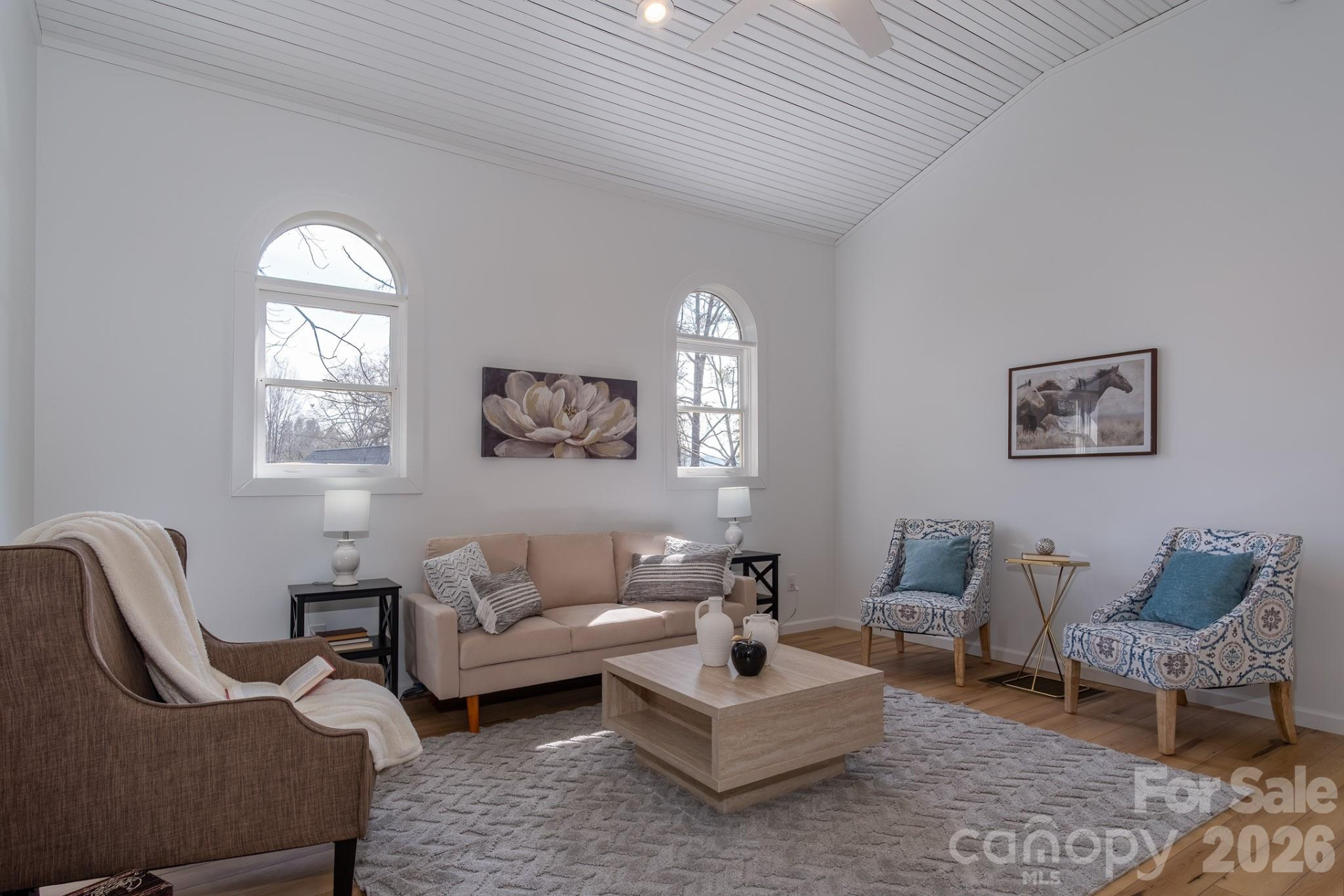 48 Elliott Road - Photo 2